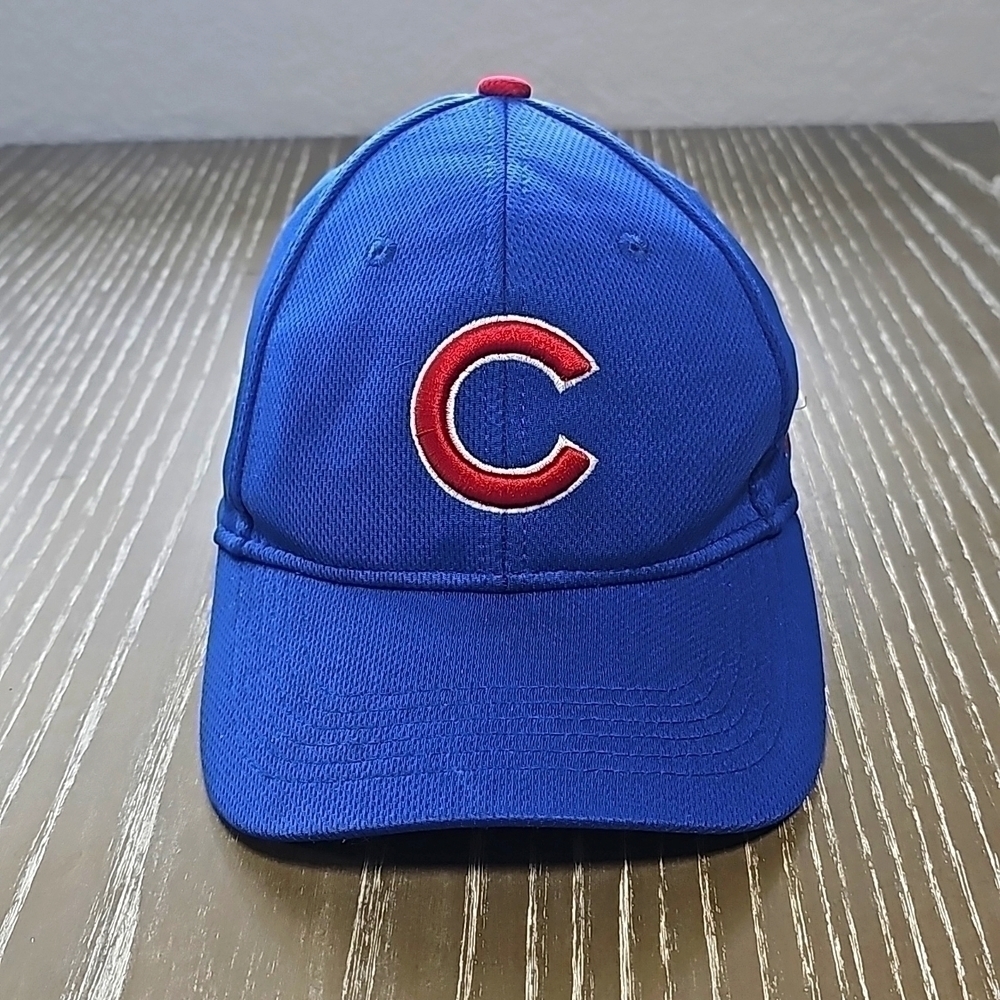 Oc Sports CHICAGO Cubs Youth Hat.